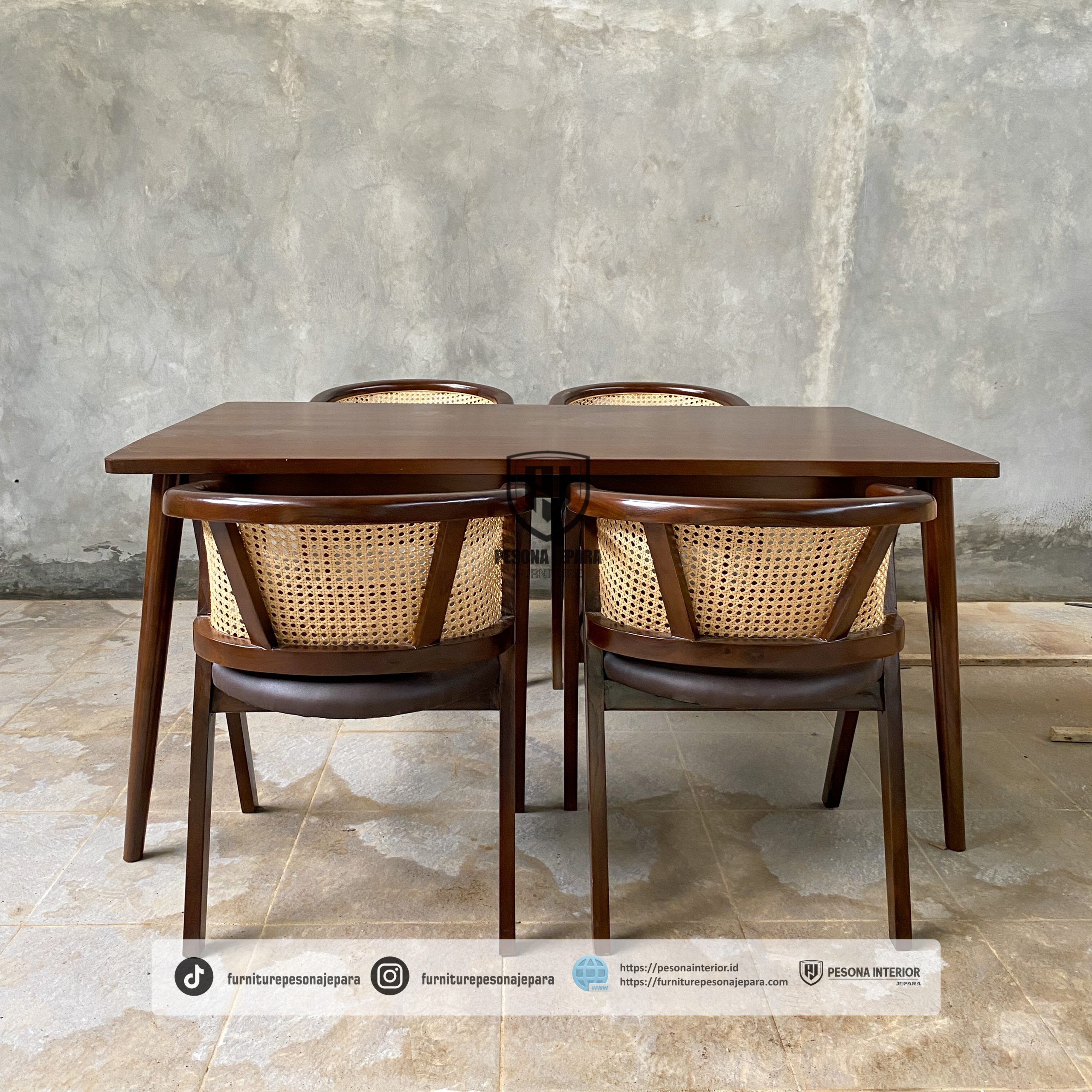 Set Meja Makan Betawi Rotan - Gambar 4