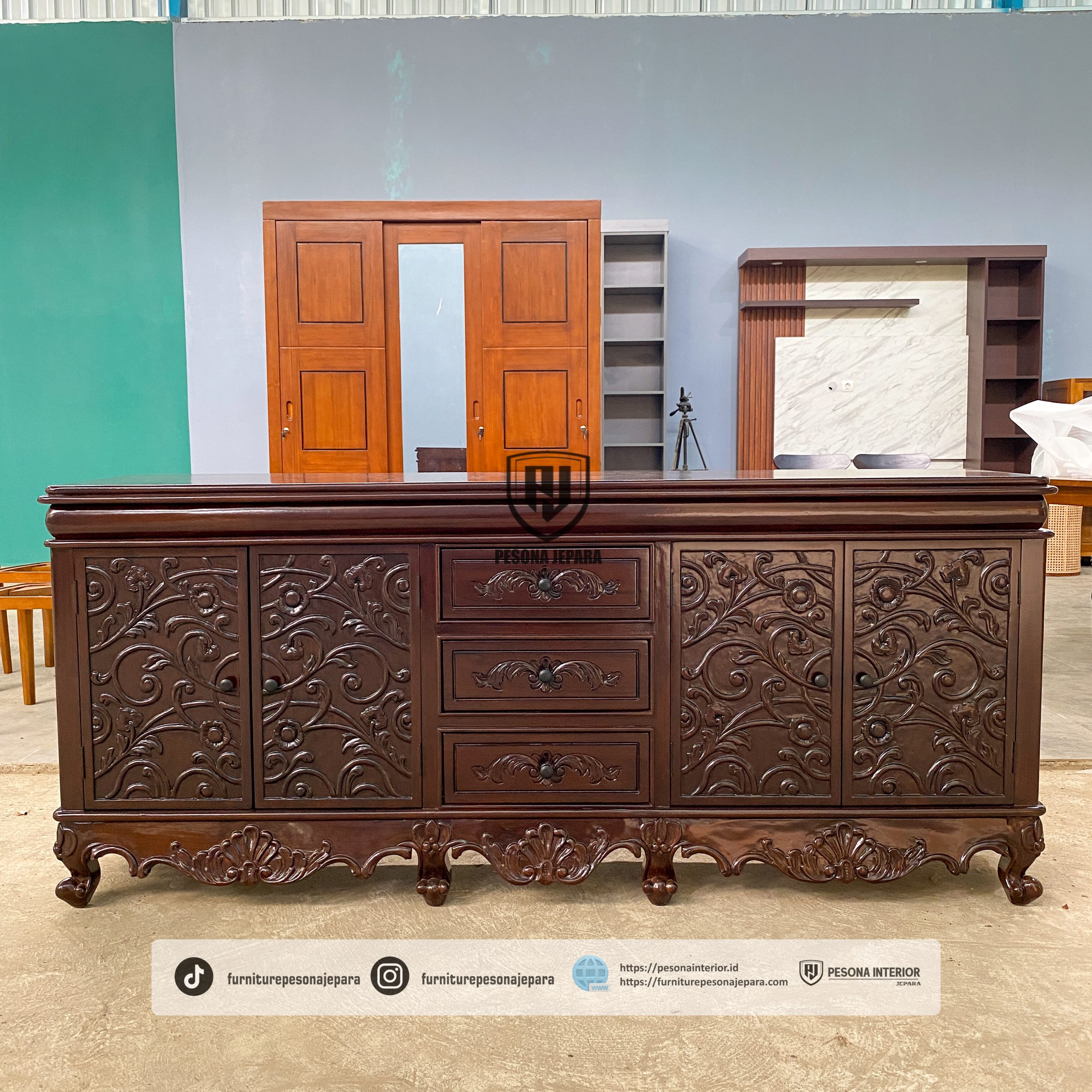 Bufet Credenza Ukiran - Gambar 2