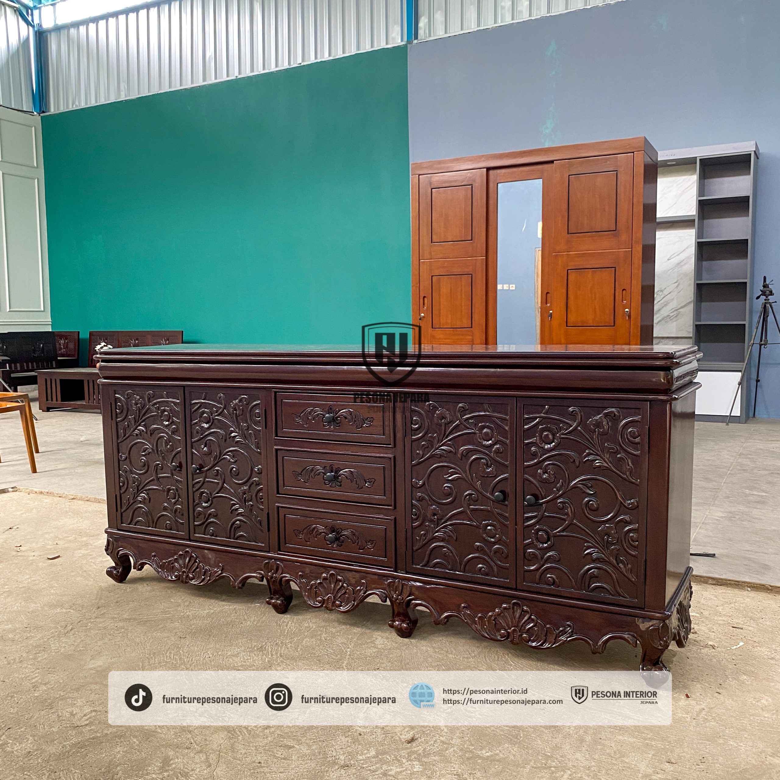 Bufet Credenza Ukiran - Gambar 4