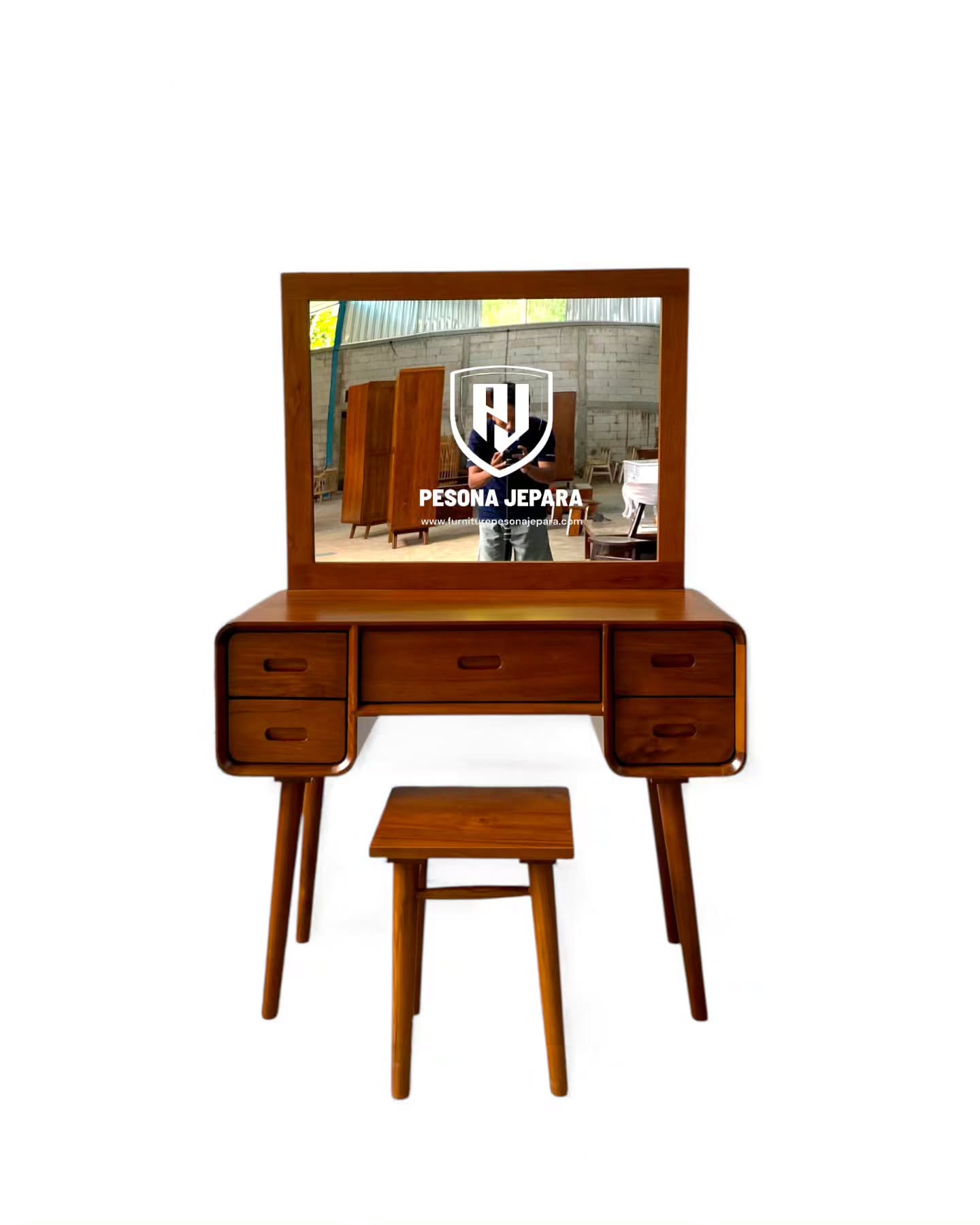 Meja Rias Model Retro