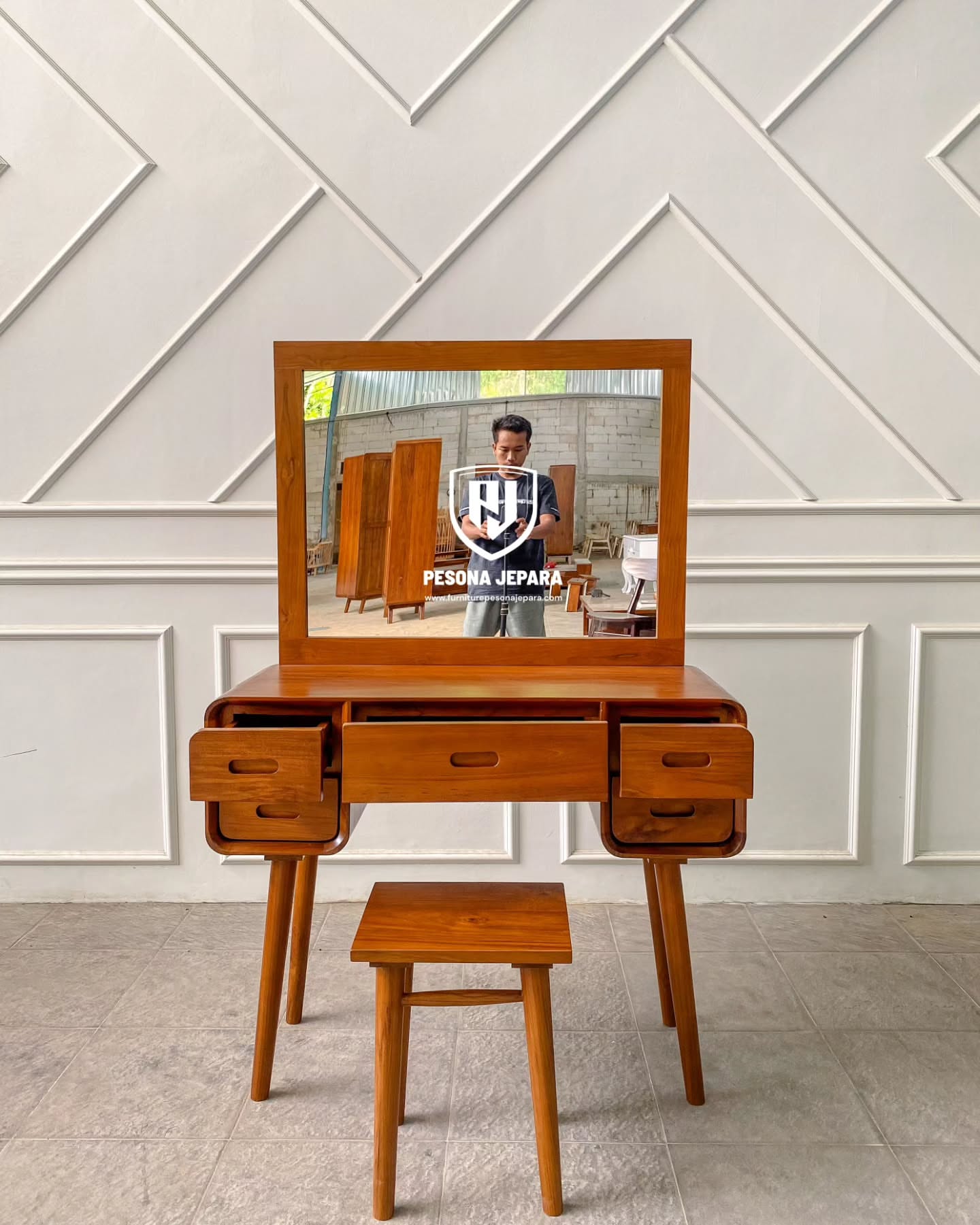 Meja Rias Model Retro - Gambar 2