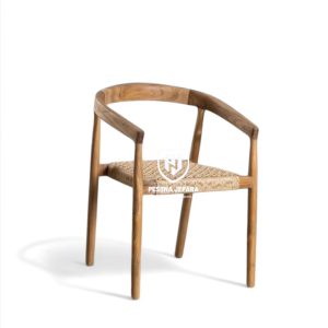 Kursi Makan Chusion Anyam