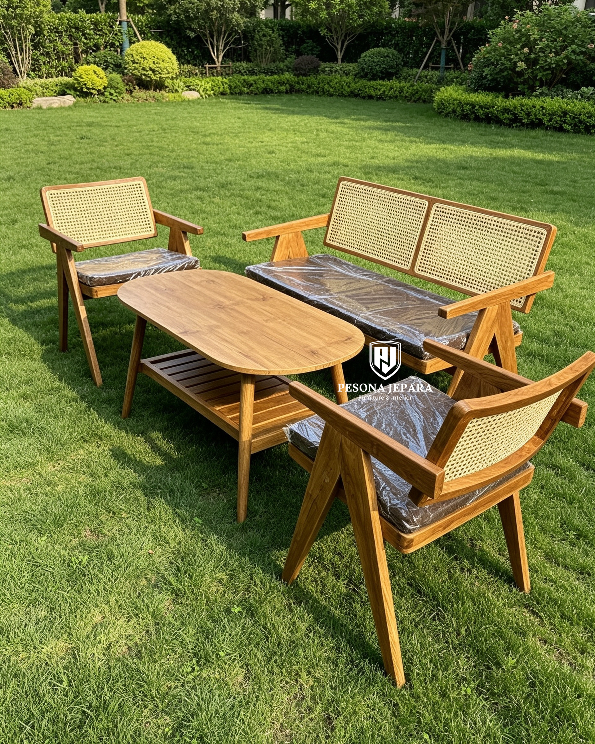 Set Kursi Tamu / Terrace Set Jati Minimalis Kombinasi Rotan - Gambar 2