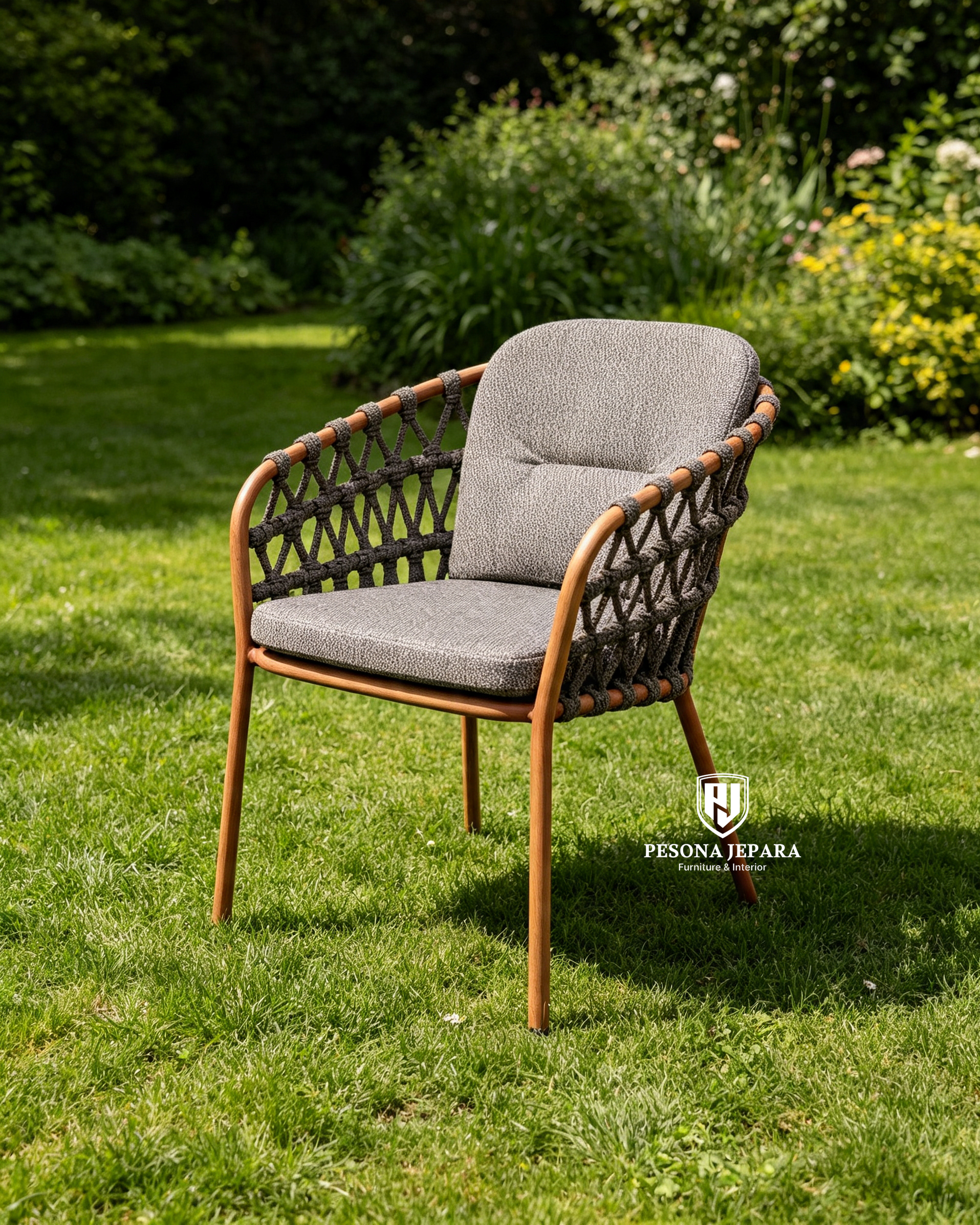 Kursi Santai Outdoor Anyaman Tali & Kayu – Natural Grey Edition - Gambar 2