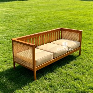 Sofa / Daybed Jati Minimalis Kombinasi Rotan 3-Seater
