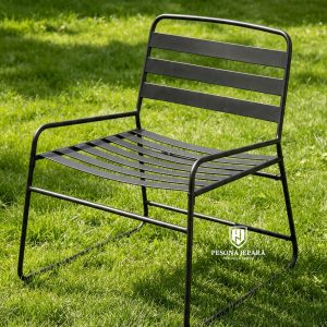 Kursi Taman Besi Minimalis "Slat" - Hitam Matte