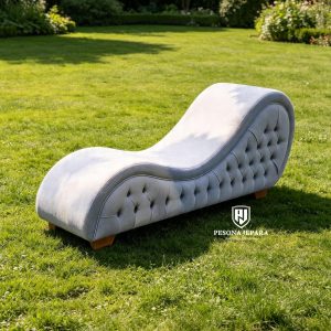 Sofa Santai Ergonomis 'Serenity'