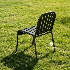 Kursi Taman Minimalis Metal - 'Black Steel Slats'